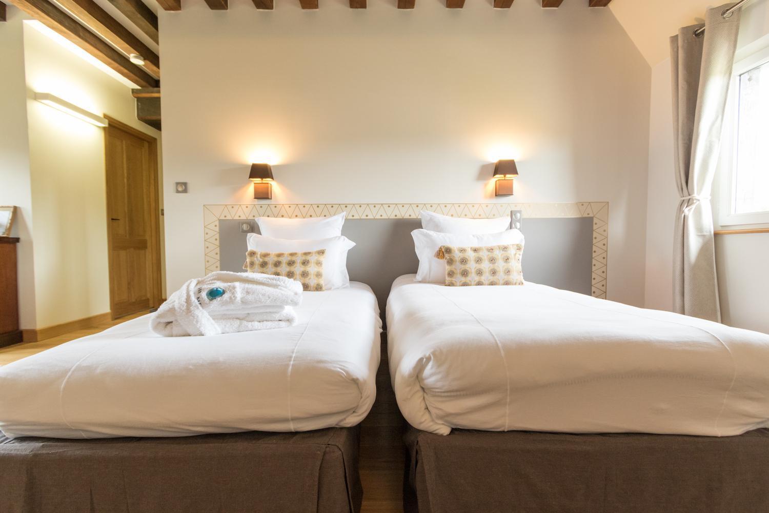 Maisons D'Hotes - Domaine Le Coq Enchante Cambremer Room photo