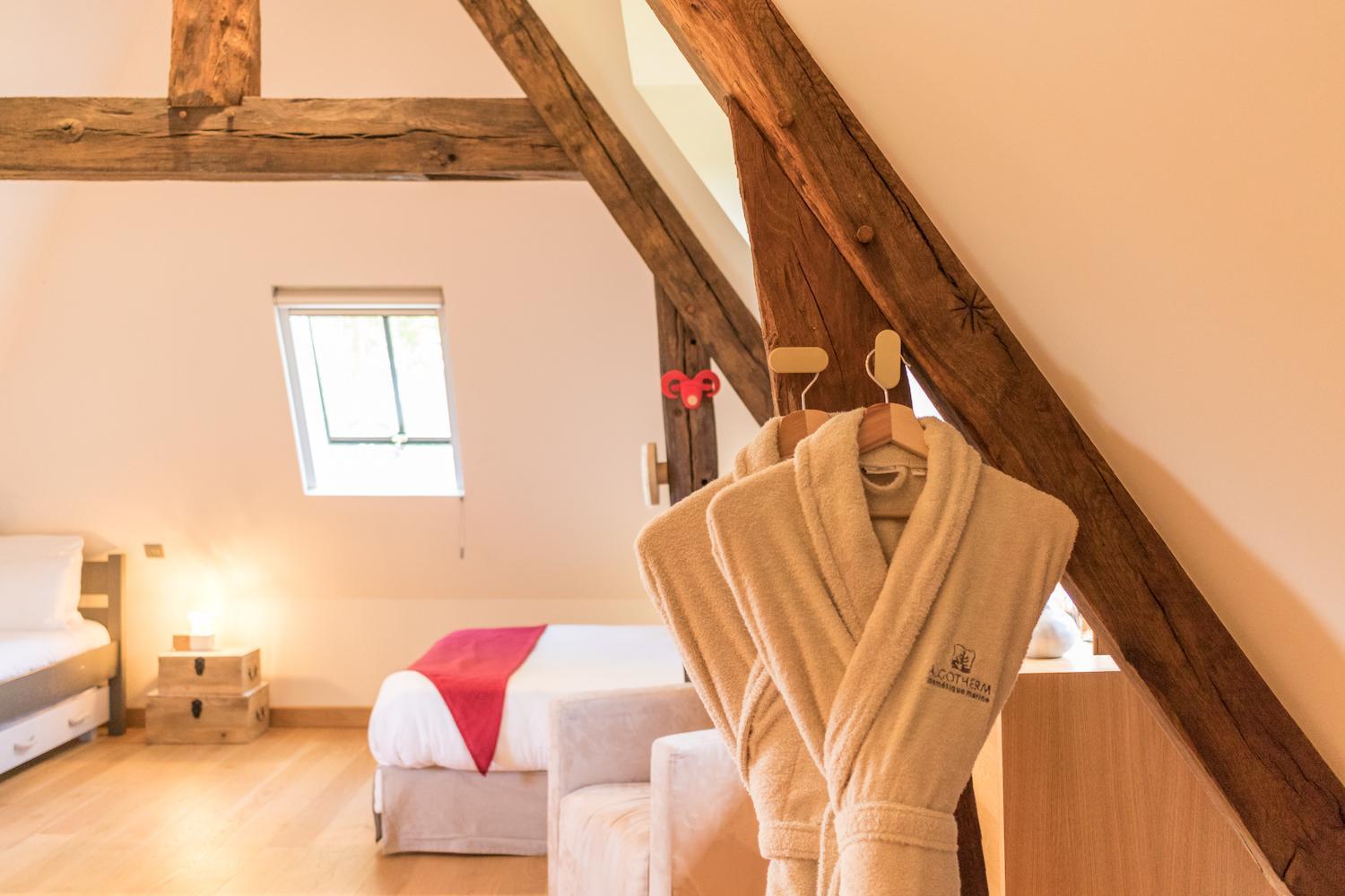 Maisons D'Hotes - Domaine Le Coq Enchante Cambremer Room photo